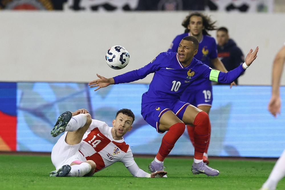 28圈：球商高、传球好！本赛季场均助攻最多的6位老将，库里场均6+垫底.